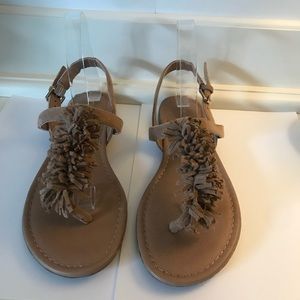 Gently used Maurices size 9M sandals